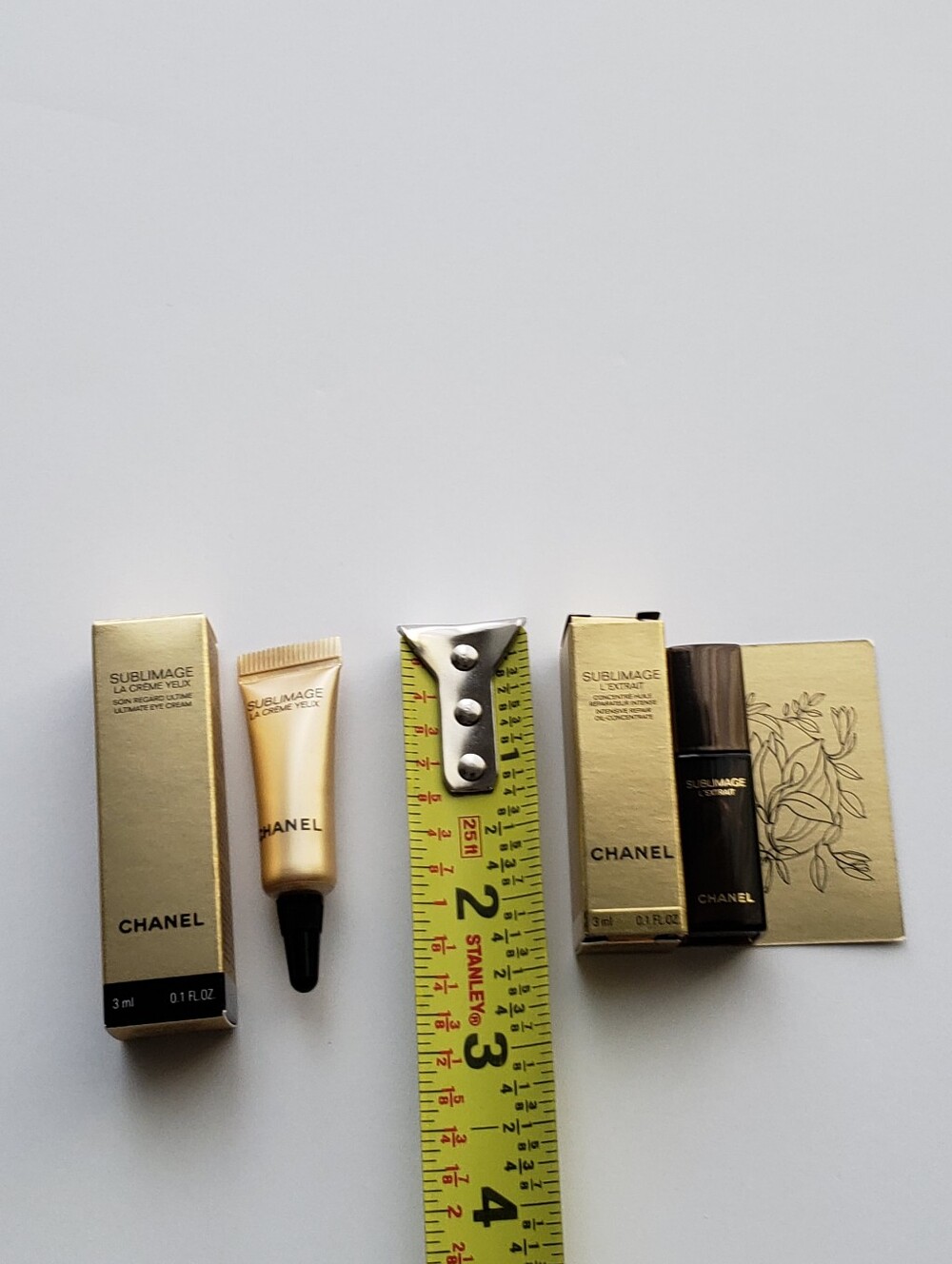 CHANEL SUBLIMAGE Eye Cream Oil-Concentrate - Picture 5 of 6